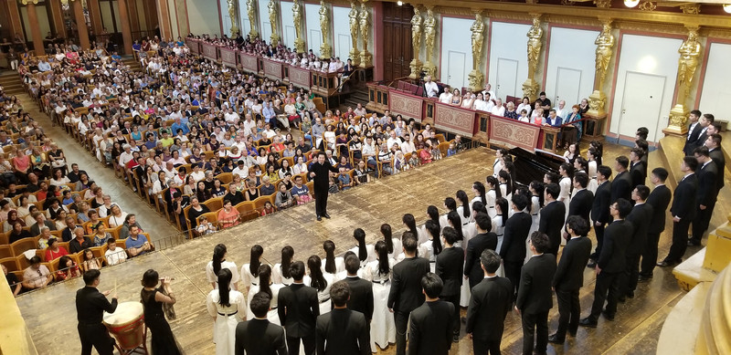 20190730闭幕式团队演出03.jpg